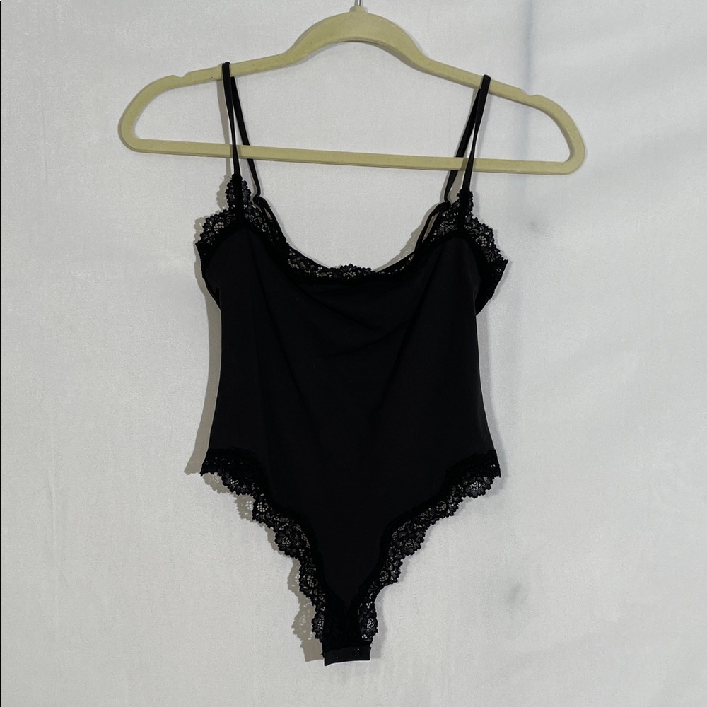 Skims Fits Everybody Lace Thong Bodysuit Size XS Black NWOT